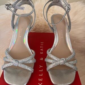Kelly & Katie Silver Strappy Sandals